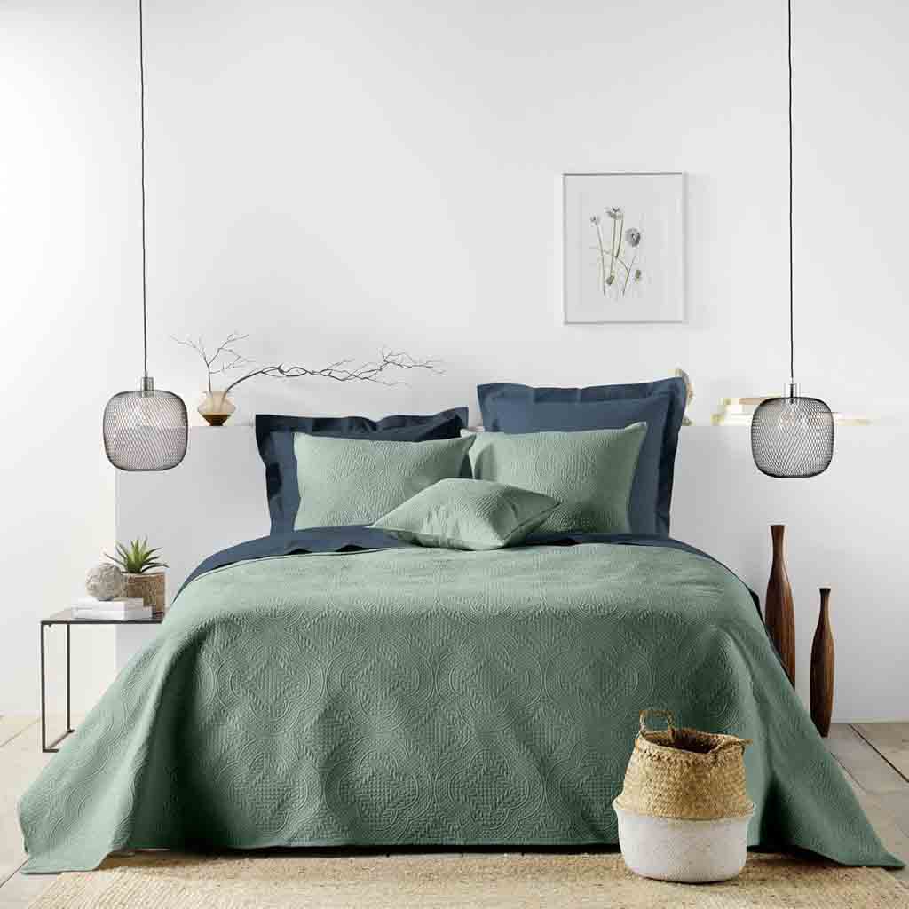 Couvre lit 2P matelas 220x240cm + 2 housse de coussin 60x60cm microfibre unie Romane cedre