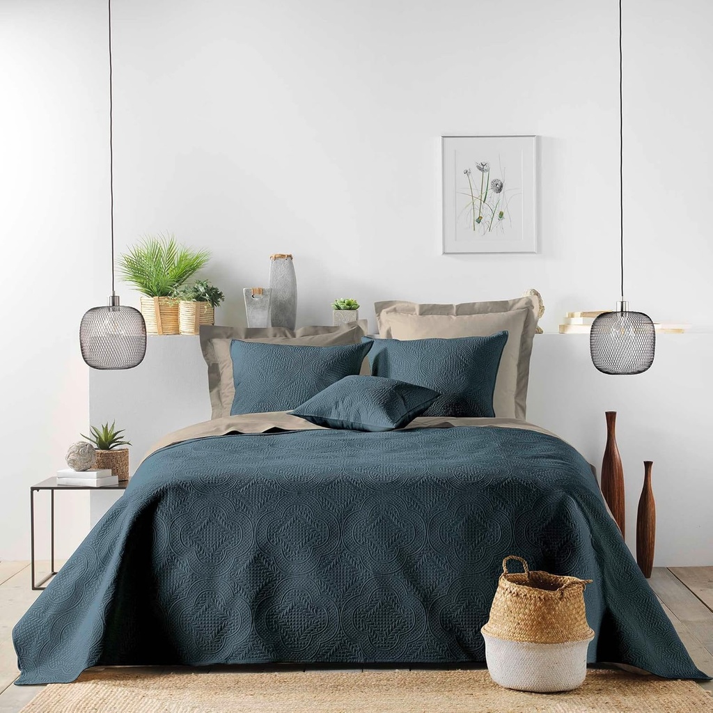 Couvre lit 2P matelasse 220x240cm microfibre unie ROMANE Bleu 100% polyester